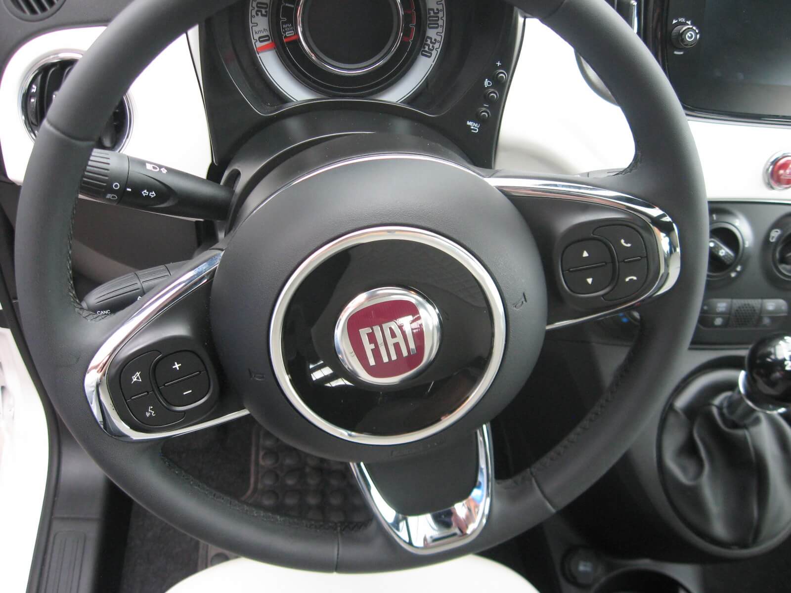 Fiat 500 1.0 Hybrid 2024